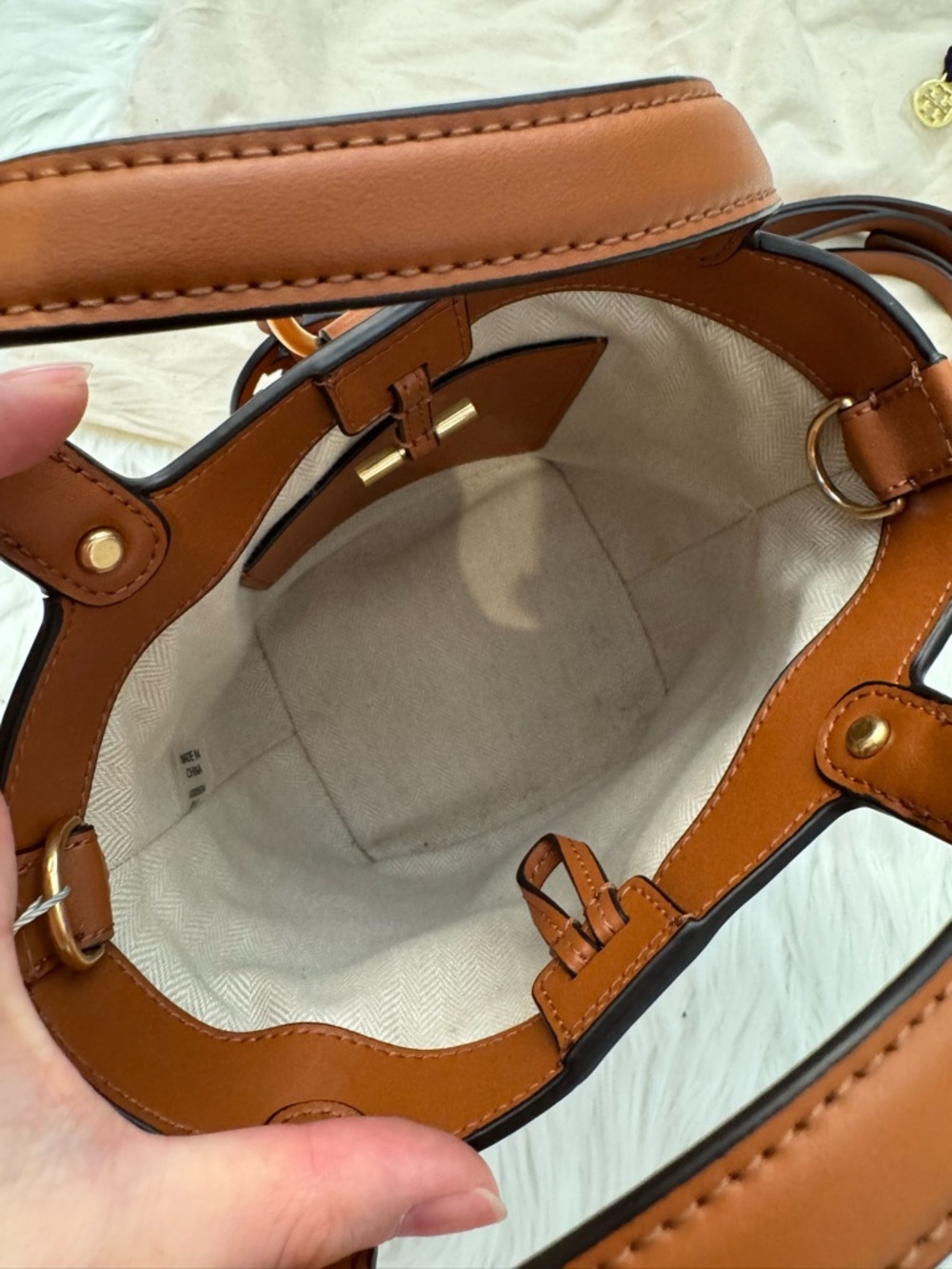 Tory Burch Miller mini bucket bag - Picture 9 of 12